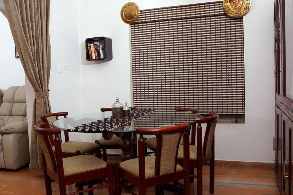 Sowparnika - A Family Home Experience Kochi 外观 照片